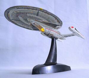 バンダイ 1/1700 U.S.S.エンタープライズ NCC-1701-E STAR TREK スタートレック プラモデル 塗装済完成品 箱なし