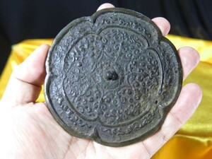 A　花唐草文様五花鏡 中国古代　遺跡発掘品　明器　副葬品　金工　埋葬　埋蔵文化財　名品　