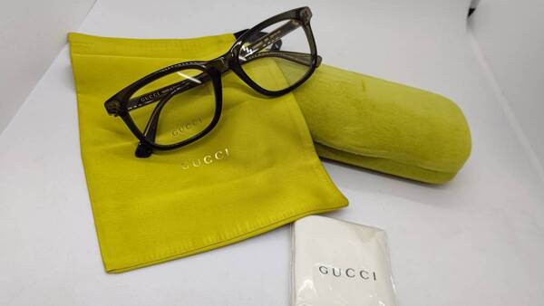 グッチ GUCCI メガネ 送料無料 新品 GG0938O 005 グレーカラー 黄ケース