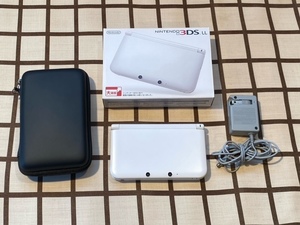 －即決－ ■ ニンテンドー3DSLL [ホワイト] SPR-001 ■ 本体(元箱&付属品)・充電器・ハードケース