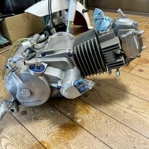 モンキー　エンジン　SPタケガワ　スーパーヘッド+R 124cc ５速　砂型鋳造スペクラ　ダックス　シャリー