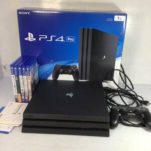 PS4 Pro 1TB CUH-7000B Jet Black ソフト5本付き　コントローラー付き