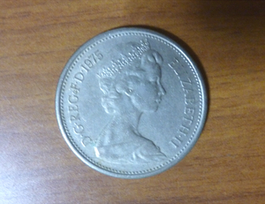 外国銀貨 イギリス UK エリザベス2世 女王 1975年 5ペンス United Kingdom 5pence Queen ElizabethⅡ