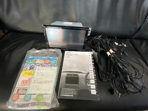 トヨタ純正 富士通テン 9インチナビ DSZT-YC4T 86100-47550 CD/DVD/フルセグカーナビゲーションプリウスセット (G501)