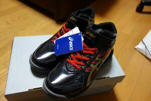 asics アシックス　レーザービーム　TKB504　23.5㎝　未使用です