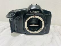 A681-2 1円～ Canon EOS-1 デジタル一眼レフ カメラ キャノン エオス ジャンク扱い 部品取りに_画像1