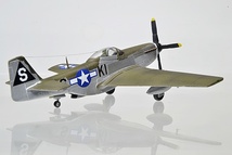 1/144 【完成品】☆ P-51Dマスタング　第８空軍　KI＋S_画像2