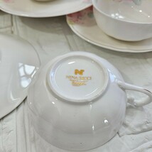 【未使用】 カップ&ソーサー　NINA　RICCI　　花柄　8客セット　食器　洋食器　ティーカップ　コレクション_画像8