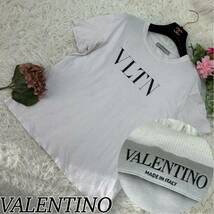 VALENTINO ヴァレンティノ メンズ XSサイズ 白 ホワイト 半袖 Tシャツ カットソー ロゴ入り かっこいい 人気モデル 送料無料_画像1