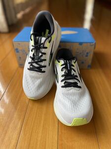 ブルックス BROOKS 27cm ゴーストマックス G max BRM4063