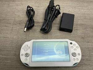 ☆ VITA ☆ PlayStation Vita Wi-Fiモデル ライトブルー/ホワイト PCH-2000 動作品 本体 アダプター USB Playstation VITA PSVITA 7449