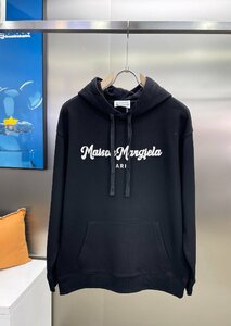 Maison Margiela マルタンマルジェラ　パーカ　フード付き　胸元ロゴ　コットン　M-3XL　サイズ選択可能　MM6　2701