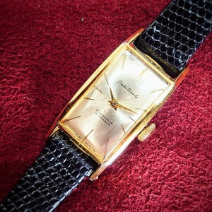 Q39【動作品】SEIKO Beauty 17石 5511 手巻き セイコー ビューティ レディース腕時計 ゴールド×金文字盤 スクエア 昭和レトロ