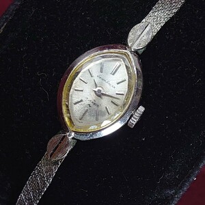 Q43[ рабочий товар ]SEIKO SOLAR 17 камень 10-7780 женские наручные часы ручной завод / автоматический Vintage Seiko солнечный миндаль type серебряный не пропускающее стекло 