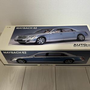 AUTOart オートアート 1/18 MAYBACH 62 LWB マイバッハ シルバー×ライトブルー 761639の画像1