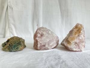 【JN24】(O) 原石 3点セット マダガスカル産 ローズクォーツ Rose quartz 601ｇ/720ｇ/262ｇ 紅水晶 紅石英 薔薇石英 中古現状品