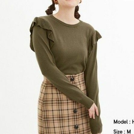 【GU】Sサイズ ショルダーフリルセーター OLIVE