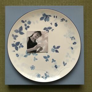 WEDGWOOD STRAWBERRY BLUE ウェッジウッド ストロベリーブルー　プレート　皿　27cm 廃盤品