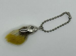 ◆シルバー◆ラビットフット キーホルダー◆ミックスイエロー◆ LUCKY RABBIT FOOT KEYCHAIN