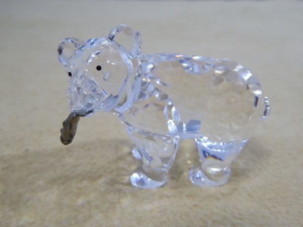 SWAROVSKI/スワロフスキー 置物 インテリア クマ 魚を銜える熊 656J