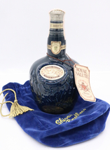 【ト滝】未開栓 ロイヤル サルート 21年 青 陶器ボトル 巾着袋 700ml 1,261g 40% スコッチ ROYAL SALUTE 古酒 DE784DEM12_画像1