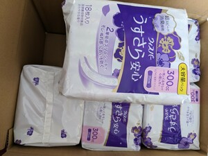 大容量 ウィスパー うすさら安心 女性用 吸水ナプキン 300cc 18枚入 35cm　6個セット