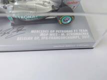 Minichamps MERCEDES GP PETRONAS F1 シューマッハサイン 1/43_画像3