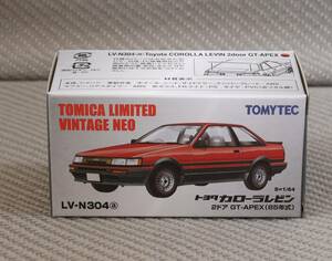 Tomytec Limited Vintage NEO TLV-N304a トヨタ AE86 カローラレビン 2ドア GT-APEX 85年式 (赤/黒) 