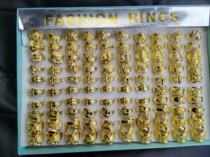 ゴールド　メンズ　ファッション　リング　まとめて　大量　100個セット 指輪 昭和レトロ アクセサリー　 ドクロ　髑髏　十字架　タコ　蛇