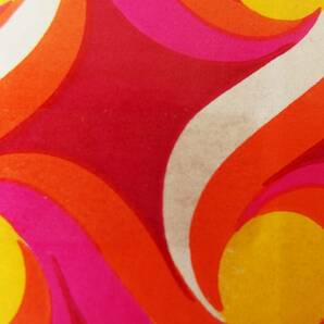 ヴィンテージ＆レトロ スイス製 ワックスペーパー 包装紙 ザレトロ！(レトロの回転花火、赤、黄色、白＆オレンジ) の画像5