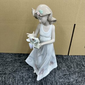 102399◎LLADRO リヤドロ 私の宝物 少女 女の子 蝶 陶磁器人形 西洋工芸 置物