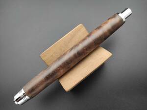 【FongLai Woodworks】5.6mm　芯ホルダー　【トルコ ウォルナット】縮み杢　Clutch Pencil