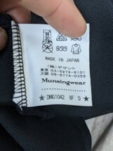 3．マンシングウェア MUNSING WEAR ワンポイントロゴ ハイネック インナーシャツ トレーニングウェア　メンズM 黒ピンク ゴルフx208_画像4