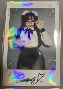 ツナマヨ 直筆サイン入りチェキ 3 メイド コスプレイヤー 巨乳 むちむち 同人 モデル メガネ