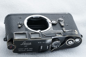 ライカ　Leica　M3 DS 　ブラック塗装・Weathering処理　OH及びシャッター幕・レザー交換済み　ファインダー美品