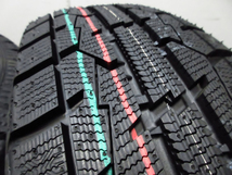 新品 未使用 トーヨー ガリット GIZ 195/65R15 2023年製造 スタッドレス 4本セット 札幌市 タイヤ交換OK TOYO オブザーブ 冬タイヤ_画像3