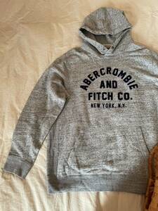 Abercrombie&Fitch　アバクロ 　　アバクロンビーアンドフィッチ アメカジ　パーカー