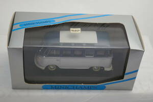 フォルクスワーゲン　バス　1/43　外箱付　%　Minichamps VOLKSWAGEN Bus Samba 　Ebbro MMP Diskkone Spark Tomicadandy Vitesse