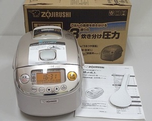 118▽ZOJIRUSHI/象印 3合 極め炊き 圧力IH炊飯ジャー 炊飯器 NP-RK05 シャンパンゴールド 2017年製 未使用