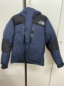 【39228.1230R】☆中古美品☆THE NORTH FACE ノースフェイス Lサイズ ダウン ジャケット ND92340 バルトロ ライトジャケット 紺 ブラック 