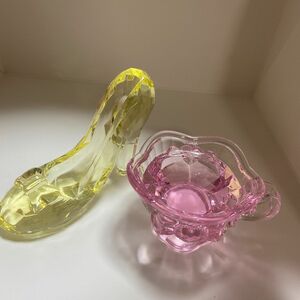 ガラスの靴　　高さ約8cm 横約10cmティーカップ　縦約4.5cm横約8cm(取手込み)