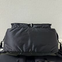 【新品同様】定価20,350円　ポーター タンカー ボディバッグ PORTER TANKER 2way ウエスト バッグ 622-08302 ブラック 黒_画像4