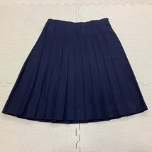 I240/Y(中古)山形県 金井中学校 女子制服4点 /旧制服/大きめ/別寸/W73/4L/ブレザー/長袖ブラウス/冬スカート/リボン/紺/NIKKE/学生服_画像3