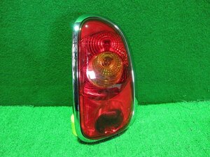 良品★ BMW MINI/ミニ クロスオーバー R60 純正 右テールランプ 9808154-01 バルブ付