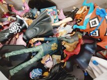 [BA-4-4] ONE PIECE ワンピース フィギュア 本体のみ 箱なし まとめ売り ロビン/シャンクス/ジンベイ/チョッパー 他 ジャンク_画像1