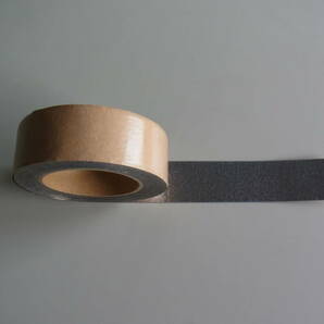 国産 鉛テープ（粘着付） 厚さ0.3ミリx幅40ミリx長さ10メートル/1巻 遮音 防音 防振 制振 送料520円 q9510a の画像1