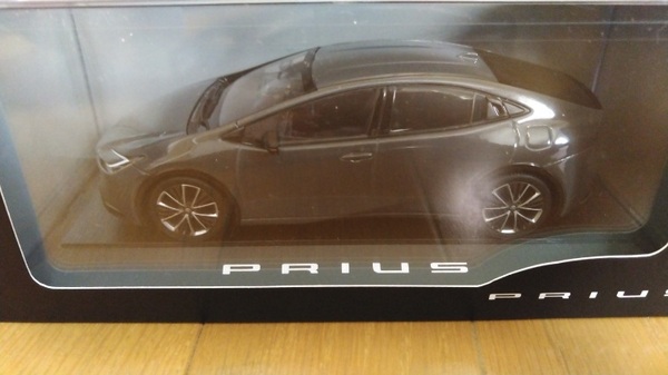 即決 2023 2024 日本カー・オブ・ザ・イヤー TOYOTA PRIUS トヨタ プリウス アッシュ 1/30 カラーサンプル
