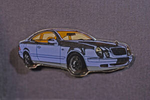 □ Mercedes ピンバッジ CLKクラス C208 W43mm 純正台紙付 benz ocitye 独メルセデスベンツ クーペ コンプレッサー clk200 clk320