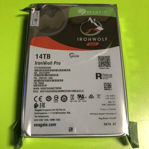 【未使用品】 Seagate HDD 14TB IRONWOLF PRO NAS 高耐久モデル 大容量 3.5インチ内蔵ハードディスク ST14000NE0008