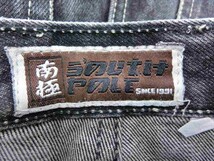 T【3す-43】【60サイズ】▲South Pole サウスポール ワイド デニム バギーパンツ ショーツ 刺繍 南極 W42_画像3